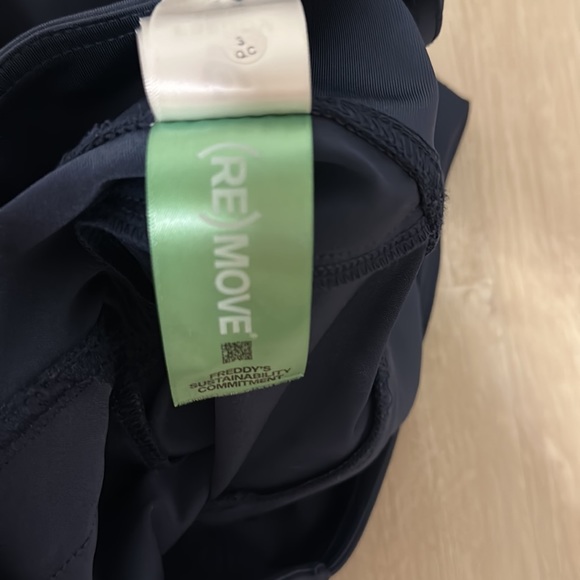 NWOT Freddys pants Medium dark blue & NWT One piece size small - Picture 6 of 9